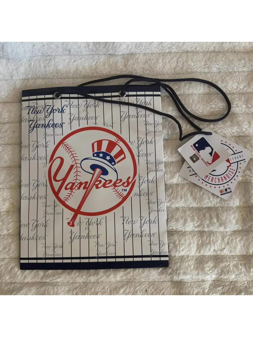 MLB New‎ York Yankees Gift Bag Holiday Birthday Gift Wrap Vintage Baseball